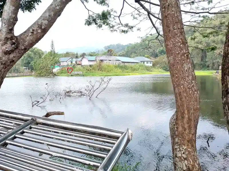 Kolase perjalanan Tomohon dari kantor wali kota masa lalu hingga pusat pemerintahan dan lanskap Gunung Lokon.